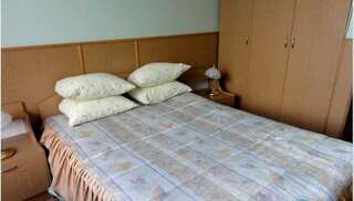 Отель Hotel Olenka Рахов Стандартный двухместный номер с 1 кроватью или 2 отдельными кроватями-1