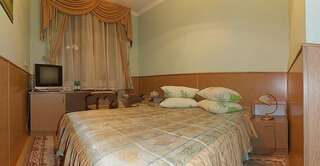 Отель Hotel Olenka Рахов Стандартный двухместный номер с 1 кроватью или 2 отдельными кроватями-3